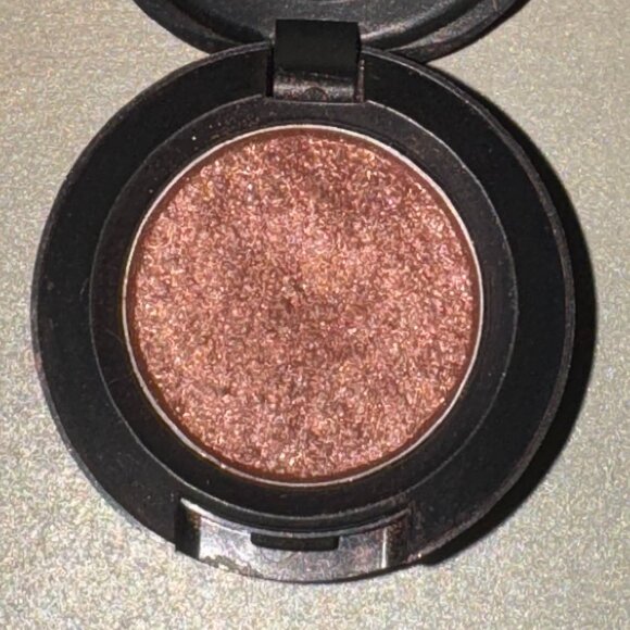 MAC Mythology Eyeshadow - Picture 1 of 4